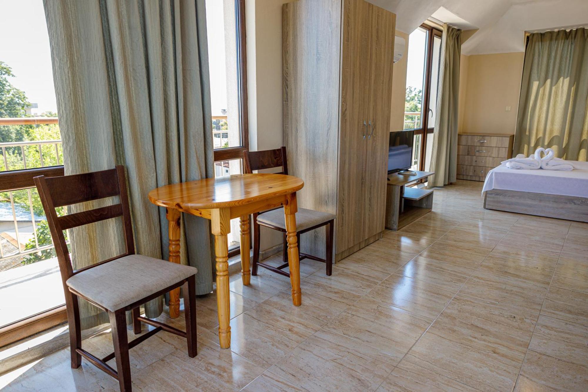 Family Hotel Silitur Ahtopol Dış mekan fotoğraf